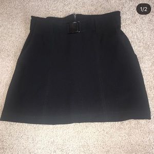 Black mini skirt with buckle